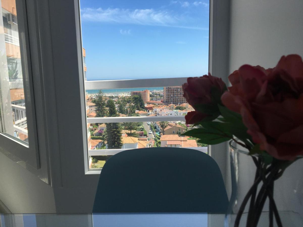 Lejlighed Bright Apt. With Sea View And Pool